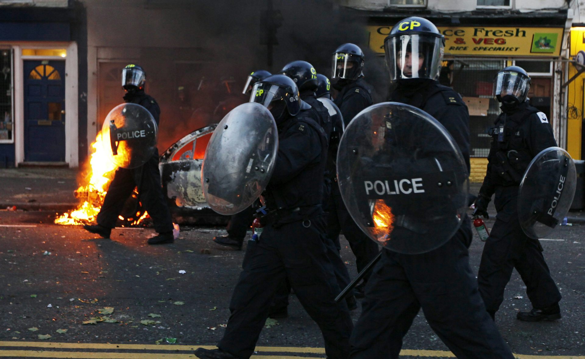 Heavy Handed Police Tactics Won T Curb English Riots