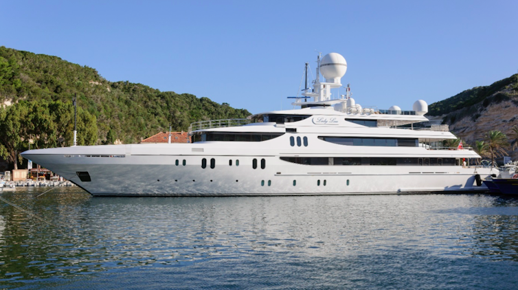 definition de yacht en francais