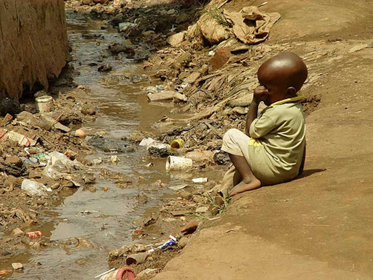 Человек умер без воды. Недостаток воды в Африке.