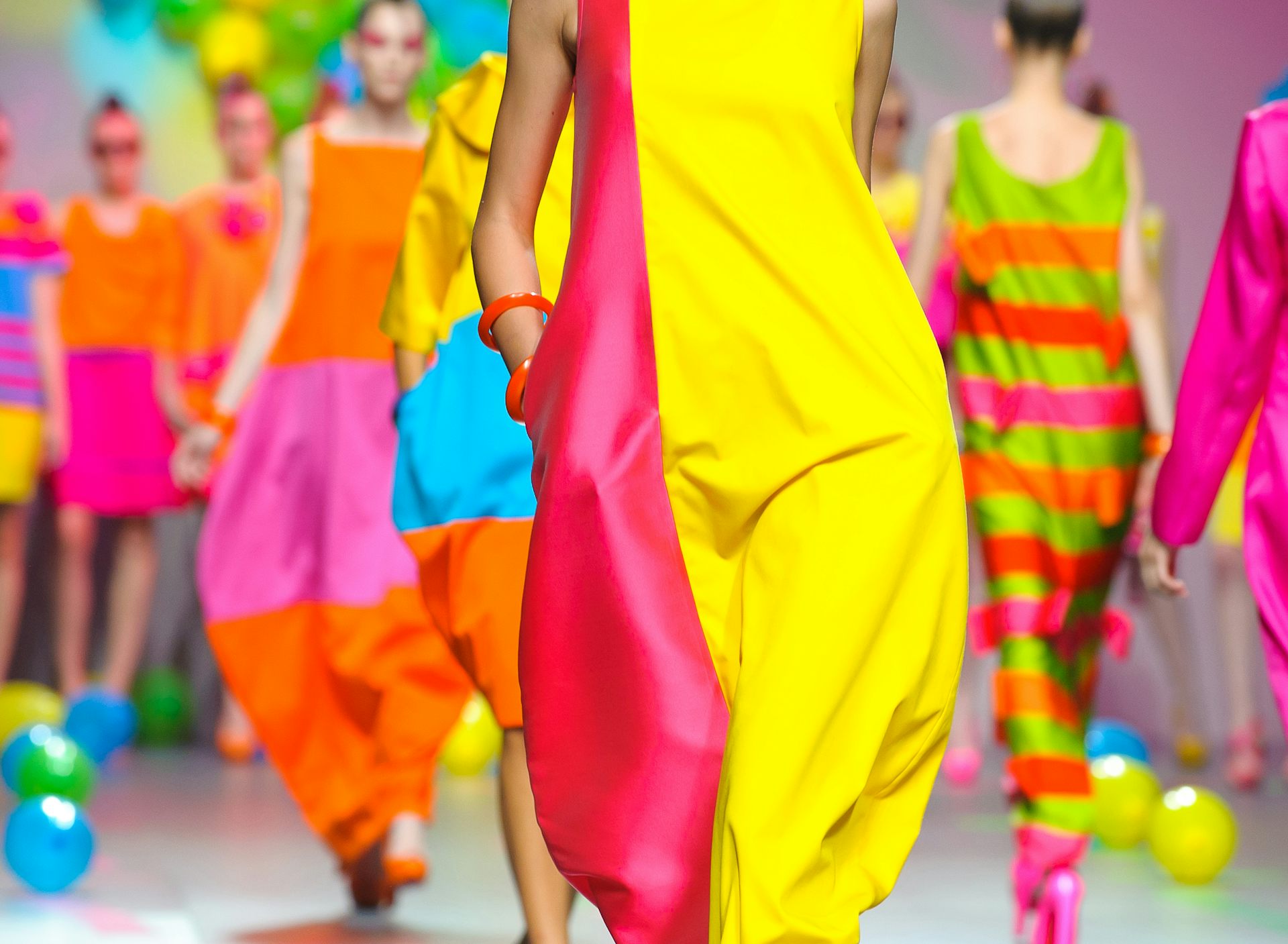 Eksploitasi di Balik Industri Fashion: Perbudakan Modern yang Tersembunyi