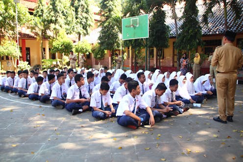 Dampak Sistem Zonasi Penerimaan Peserta Didik Baru Di Sekolah Negeri Bagi Para Guru Dan Siswa