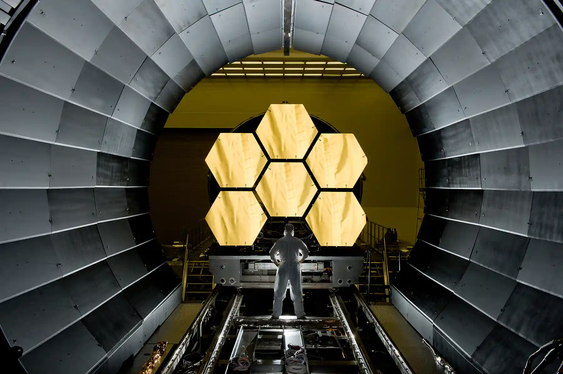 From miniature satellites to giant sun shields – the extreme technology ...