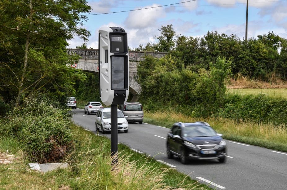 Les Voitures A Radars Embarques Un Dispositif De Controle Au Service Du Pouvoir