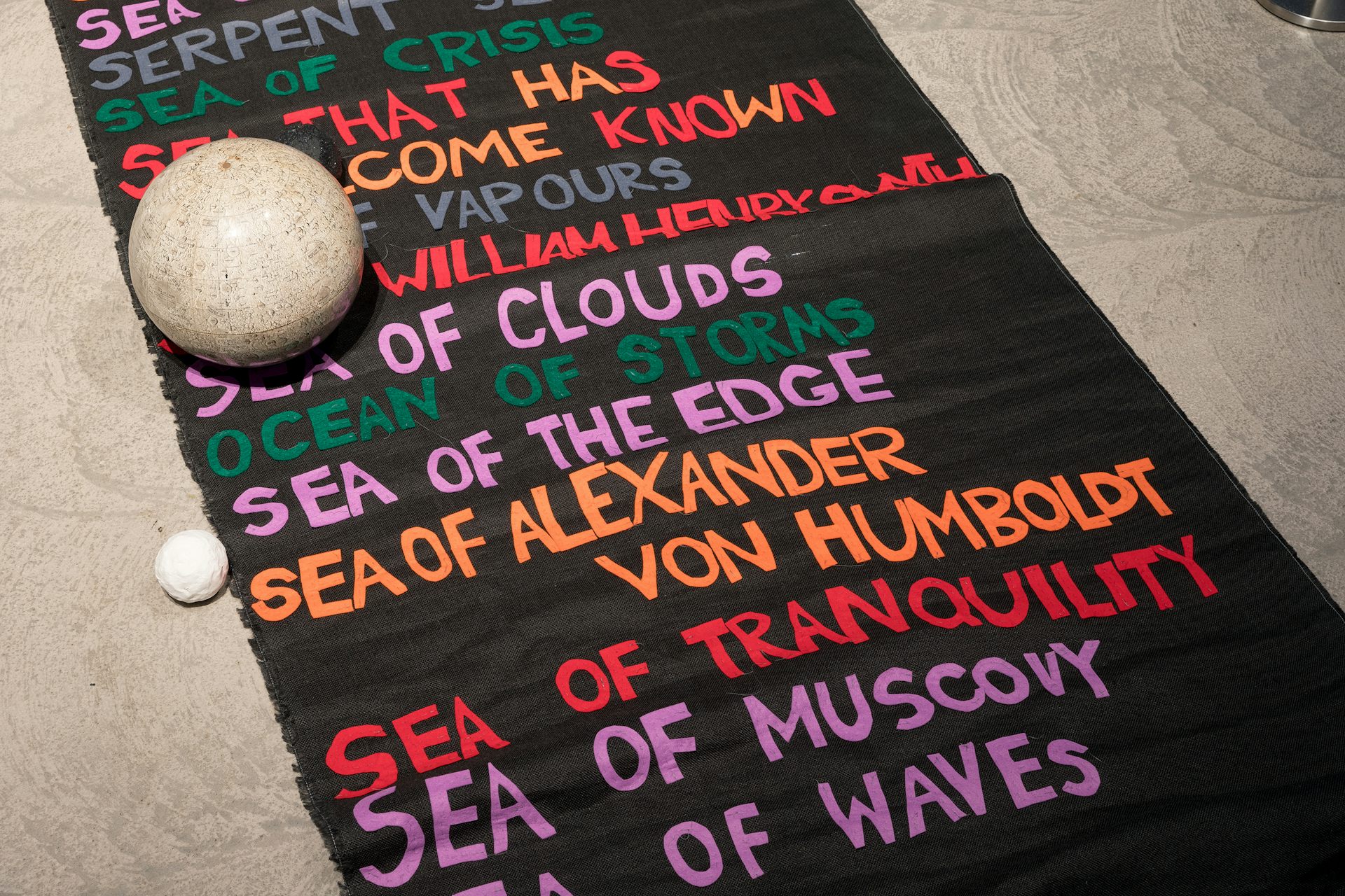 romancing the moon &ndash; space dreaming after Apollo