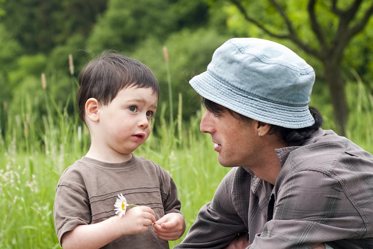 Treating suspected autism at 12 months of age improves children's language skills