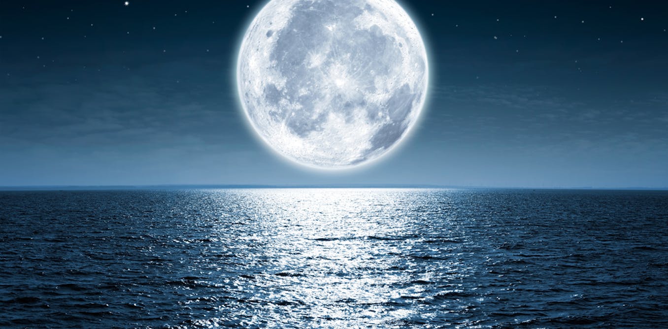 How Women And The Moon Intertwine In Literature How Women And The Moon Intertwine In Literature