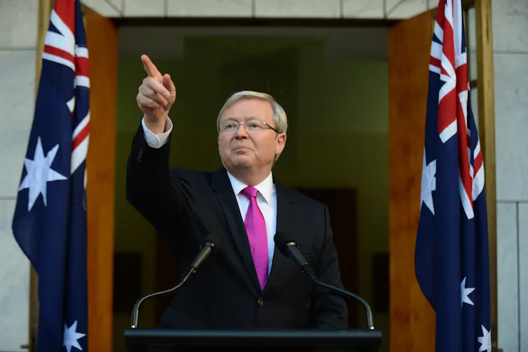 Kevin Rudd Footy Rudd calls the election and begins his campaign where he left off