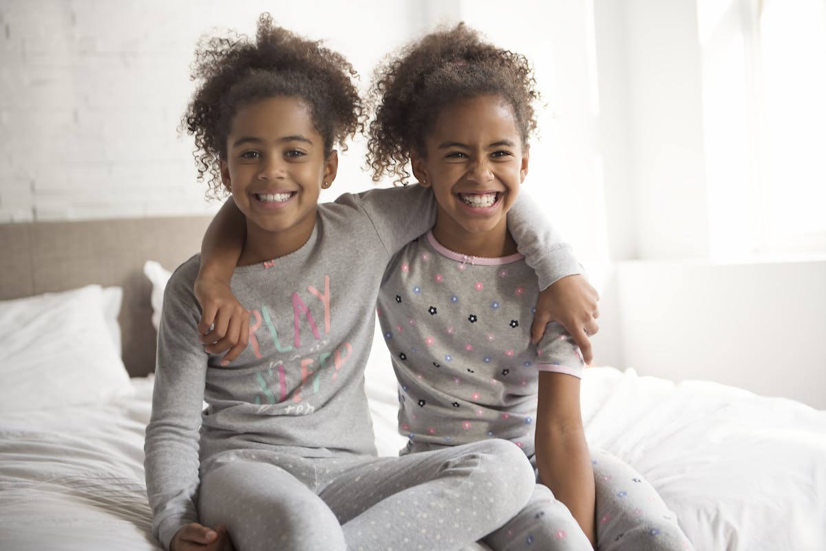 Curious Kids: why are some twins identical and some not?