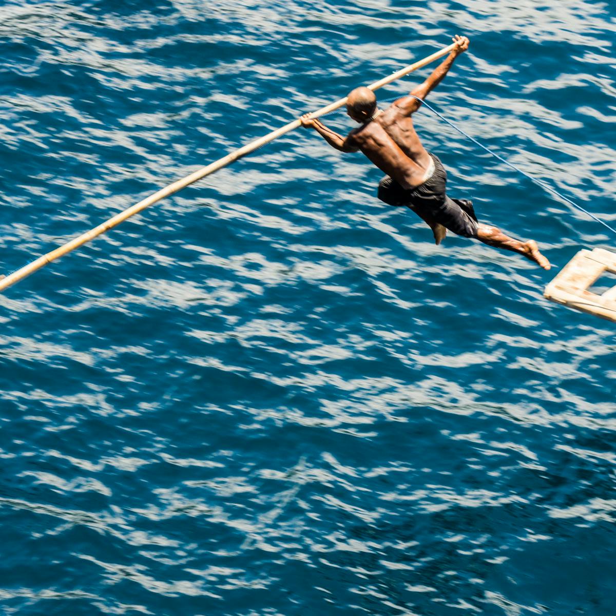 Perburuan Tradisional Paus Lamalera Bisa Lestari Dua Perburuan Tradisional Paus Lamalera Bisa Lestari Dua