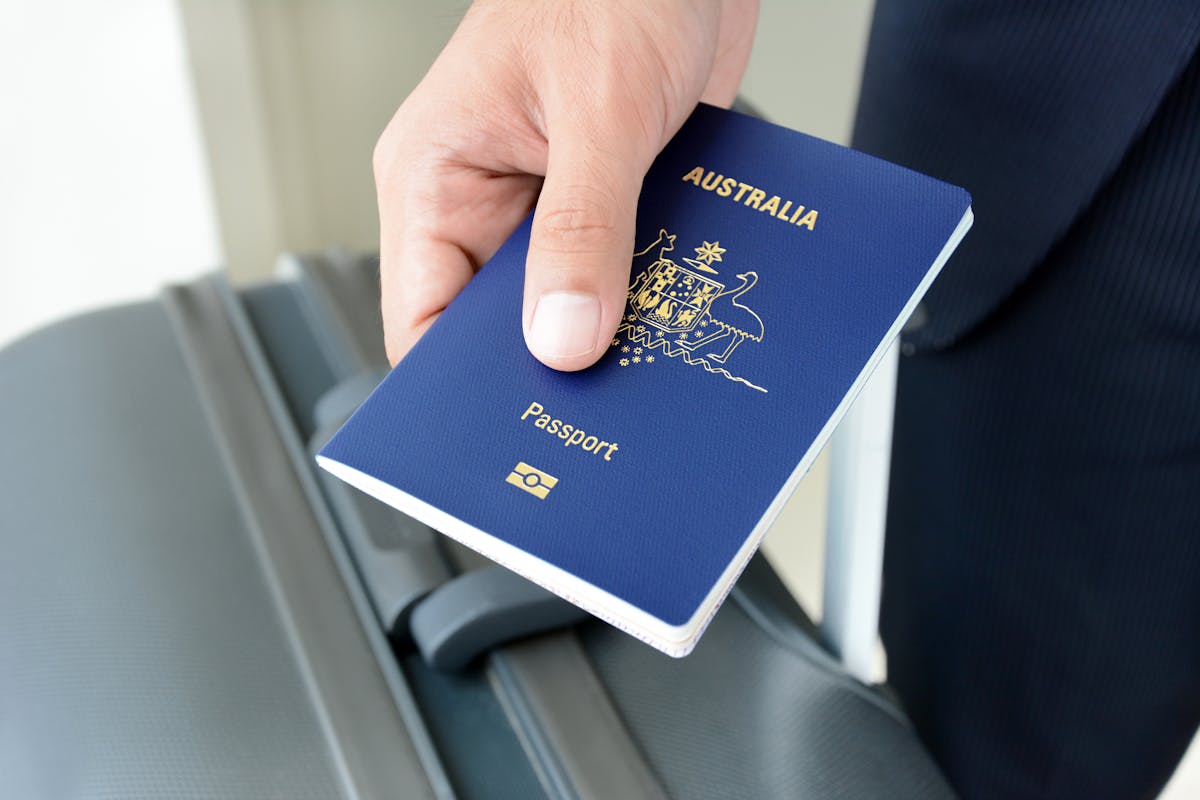 materiale mammal melodisk Yes, you can hold an Australian passport but not be a citizen – here's how