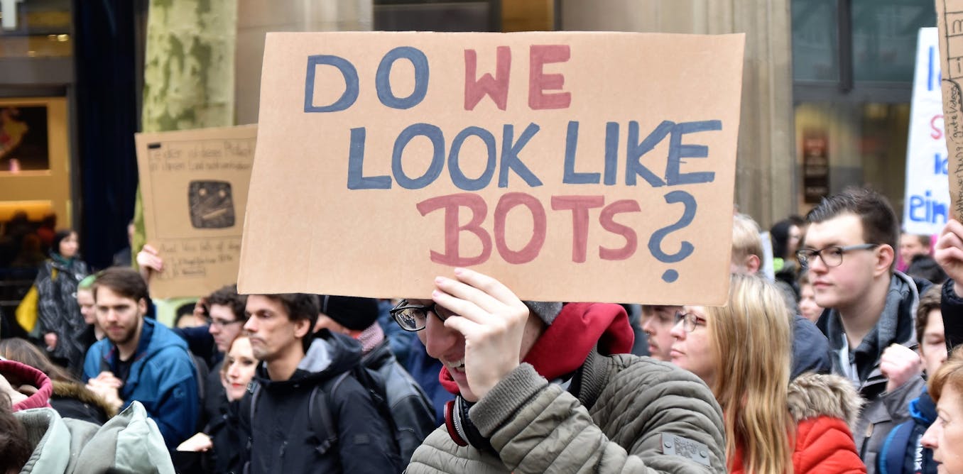 Scant evidence of active twitter bots as canadian election kicks off