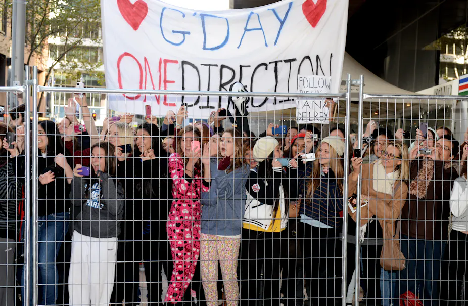 One Direction Facebook Fan That’s what makes them beautiful: why One Direction fans are smarter ...