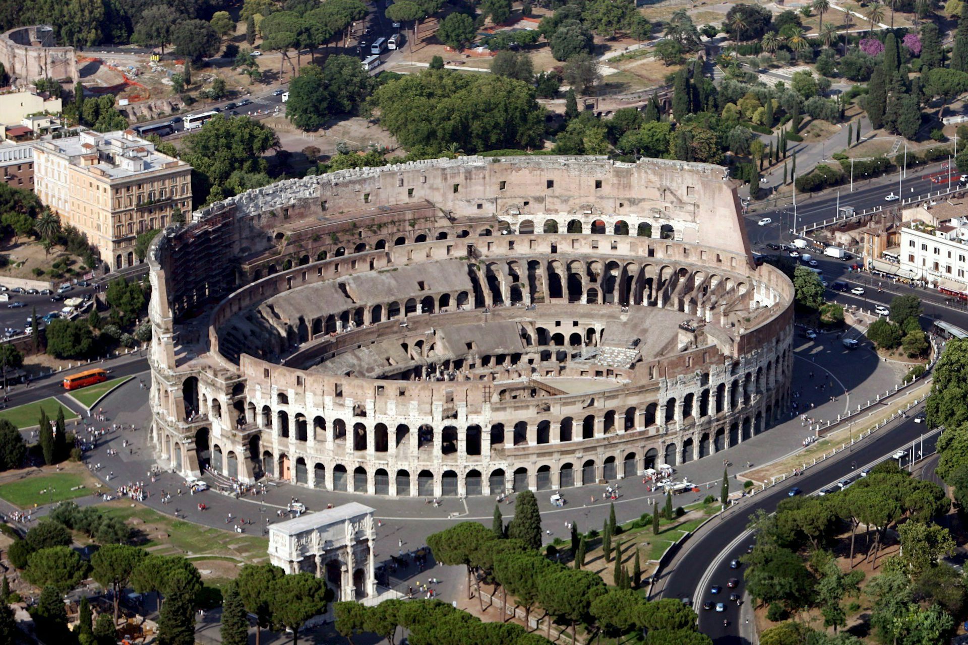 bread and circuses        
        <figure class=