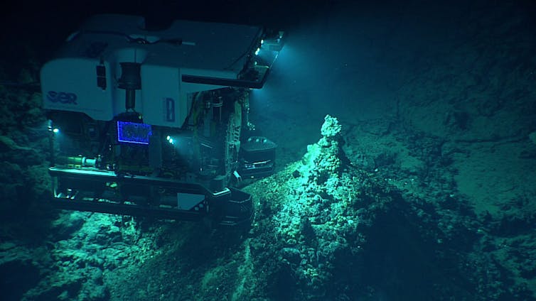 The remotely operated vehicle Deep Discoverer captures images of a newly discovered hydrothermal vent field in the western Pacific. NOAA