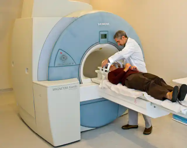 The science of medical imaging: magnetic resonance imaging (MRI)