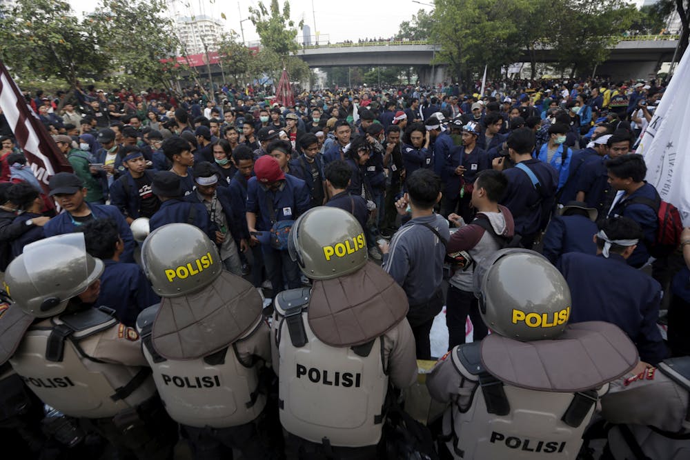 Reformasi Sampai Di Sini Jokowi Robohkan Warisan Demokrasi Indonesia Reformasi Sampai Di Sini Jokowi Robohkan Warisan Demokrasi Indonesia