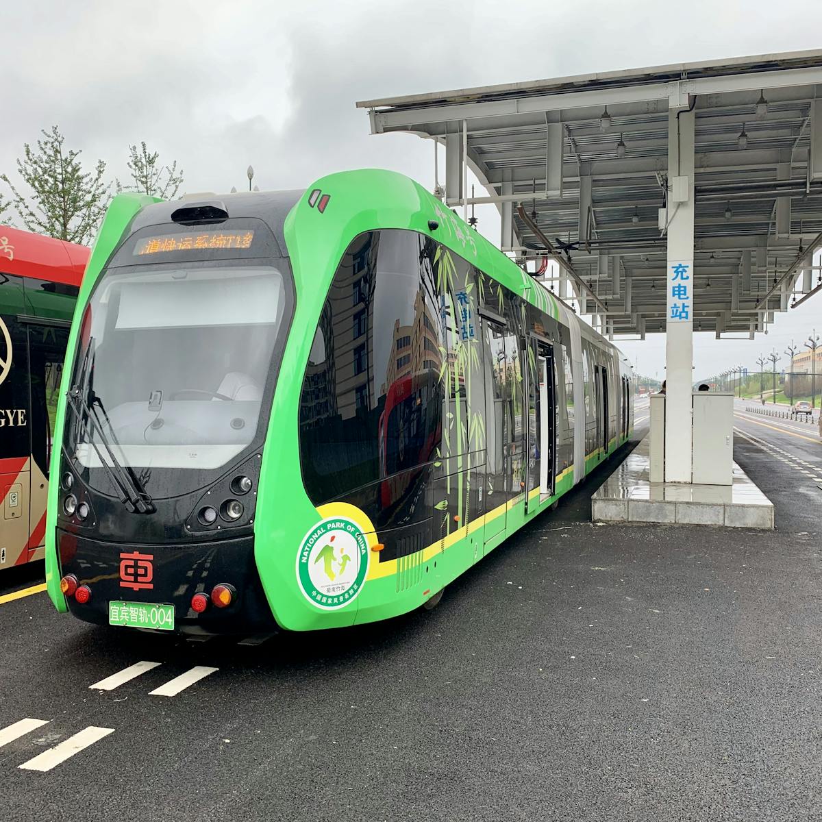 Trackless Trams V Light Rail It S Not A Contest Both Can