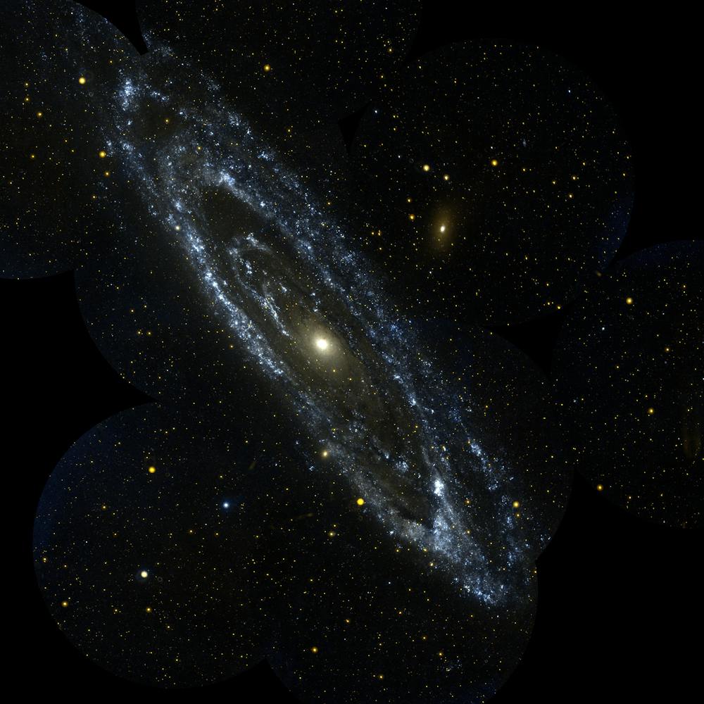 andromeda galaxy with binoculars