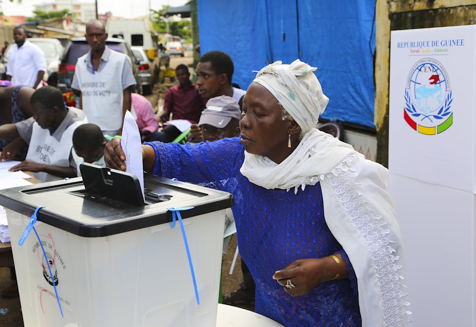 Comment Les Theories Du Complot Modifient La Realite L Exemple De La Guinee