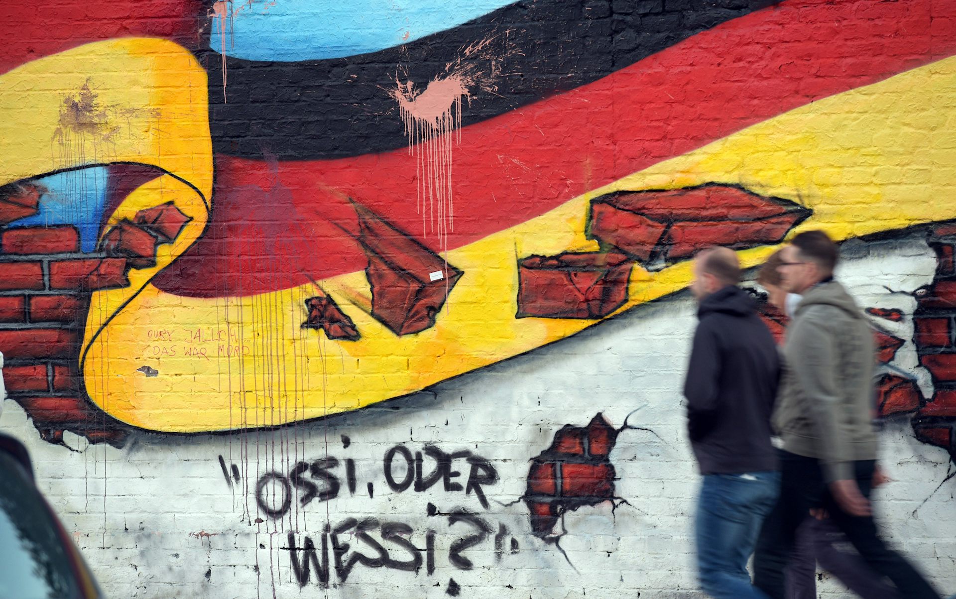 How Divisions Between East And West Germany Persist 30 Years After   File 20191108 194661 Aa24h2 