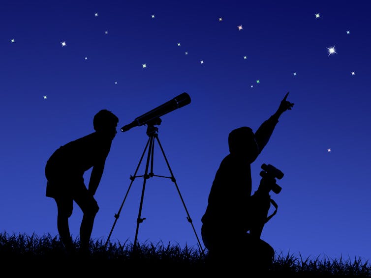 Curious Kids: Why do people look into space with telescopes but not binoculars?