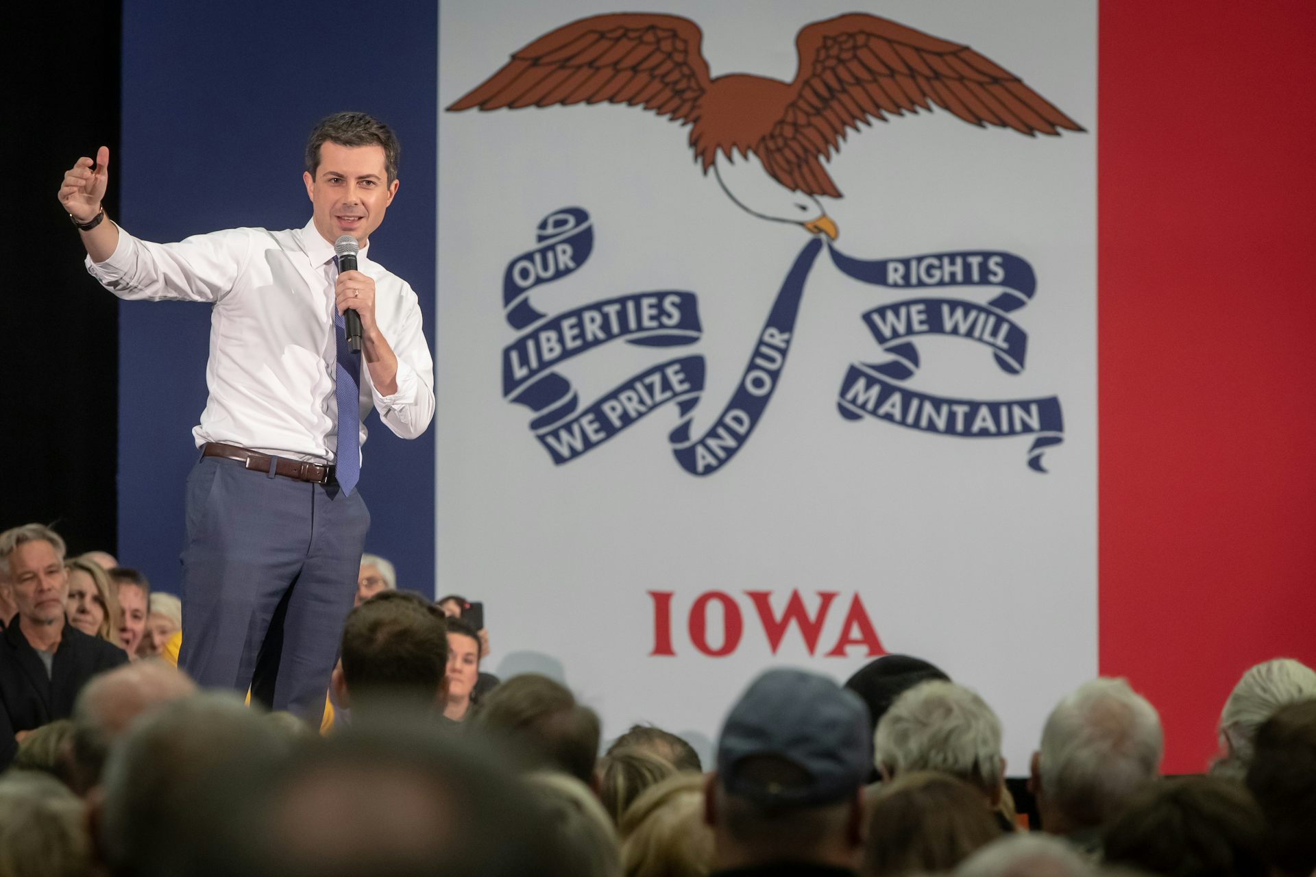 Buttigieg Surges To Clear Lead In Iowa Poll, As Democrats Win Four Of ...