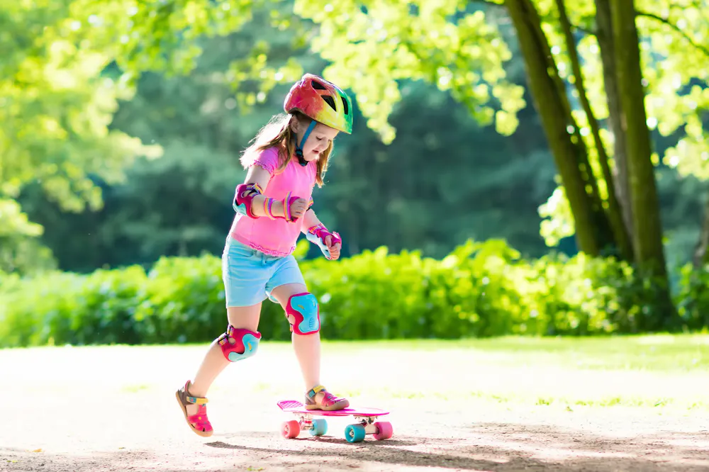 Child Being Risky Five ways parents can help their kids take risks – and why it’s good ...