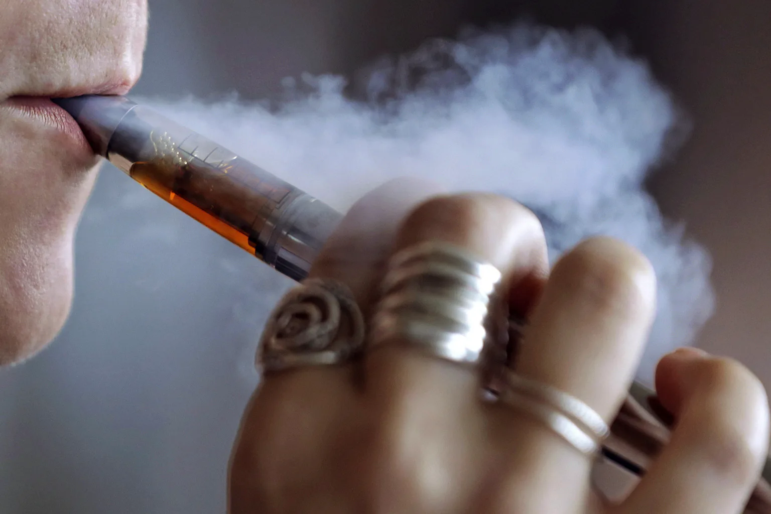 Popcorn lung: Teen first case of life-threatening vaping injury Popcorn lung: Teen first case of life-threatening vaping injury