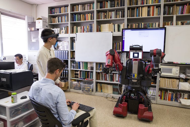 People prefer robots to explain themselves – and a brief summary doesn't cut it