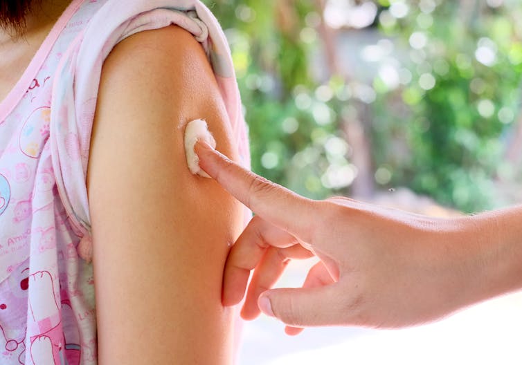 How to convince your loved ones to get the flu shot this year