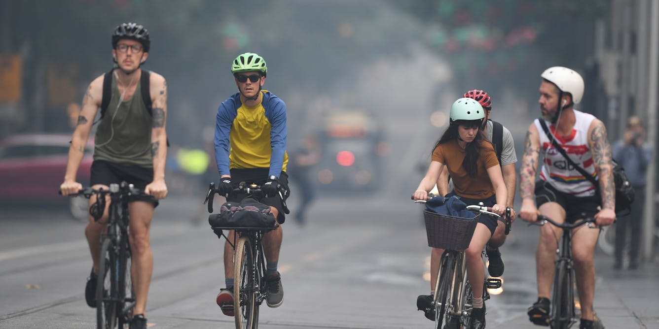 Bushfire smoke is everywhere in our cities. Here's exactly what you are inhaling - The Conversation AU