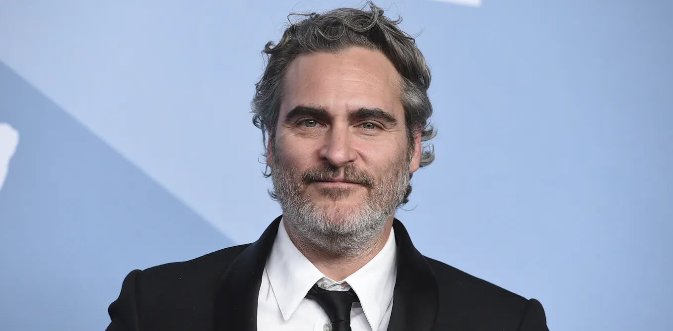Joaquin Phoenix s Lips Are Not Like Napoleon s Here s What Everyone joaquin-phoenix-s-lips-are-not-like-napoleon-s-here-s-what-everyone