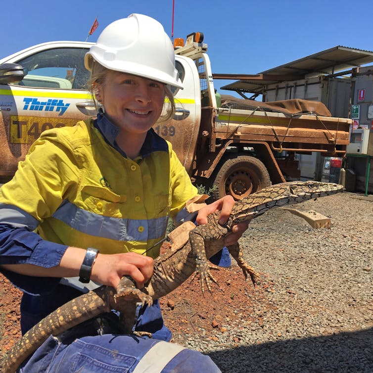 I walked 1,200km in the outback to track huge lizards. Here's why