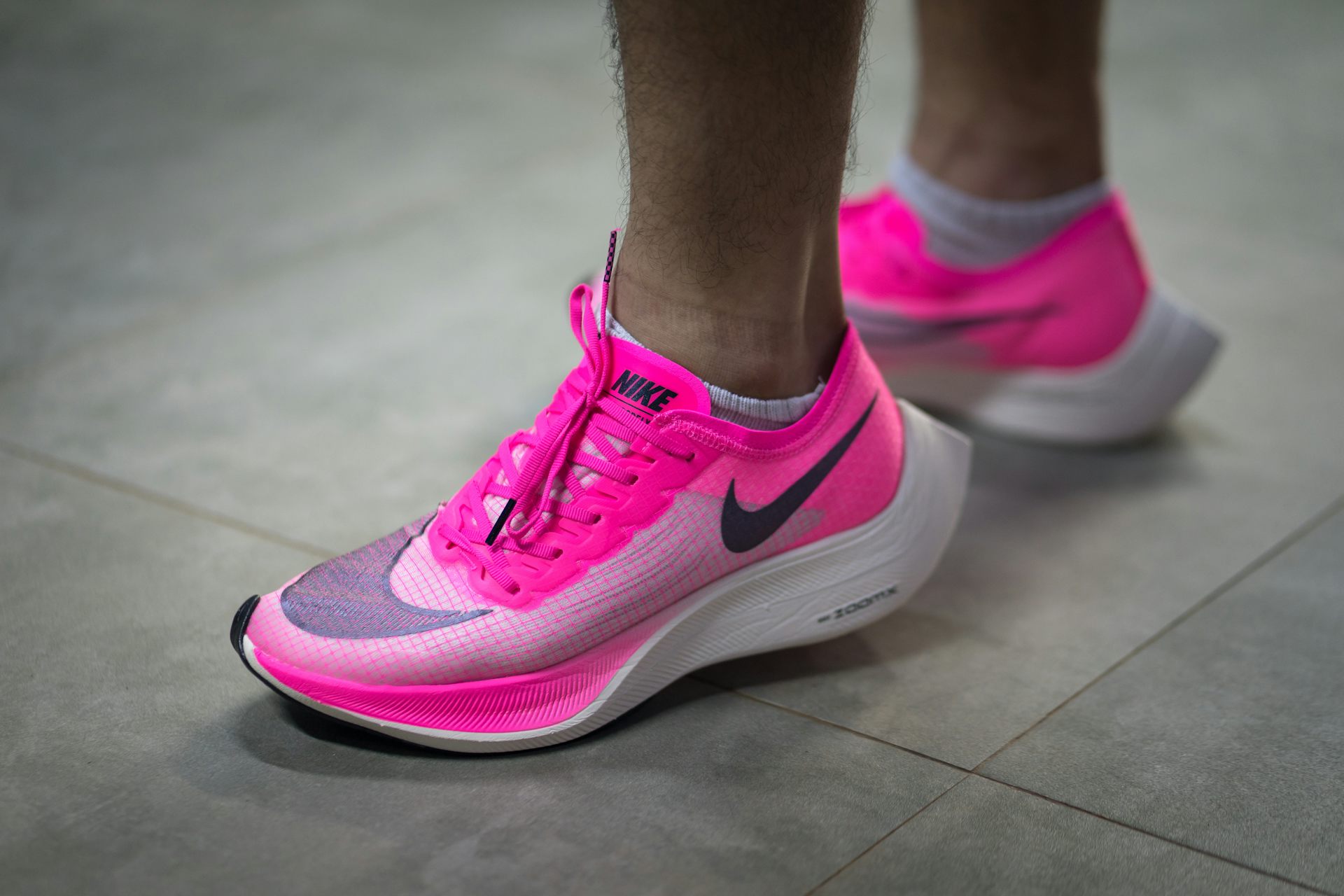 pink nike running shoes