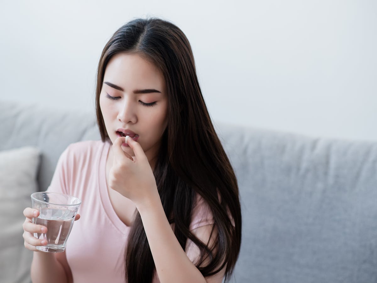 Ibuprofen Might Make Your Periods Lighter But It S Not A Long Term Solution