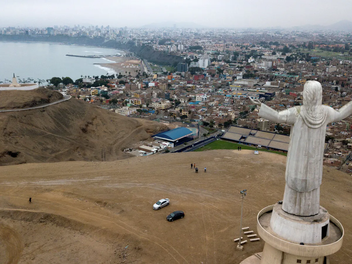 Fringe religious party gains power in crisis-stricken Peru Fringe religious party gains power in crisis-stricken Peru
