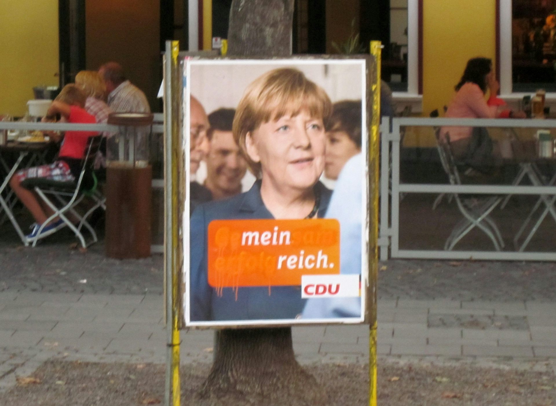 odds on merkel to head grand coalition in german election