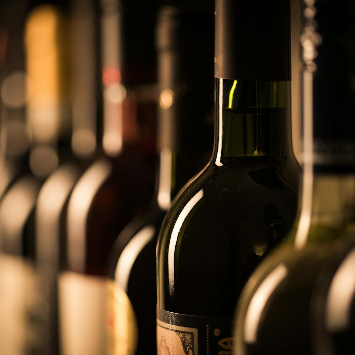 Or Et Argent Ces Couleurs Qui Nuisent A La Vente En Ligne Du Vin Or Et Argent Ces Couleurs Qui Nuisent A La Vente En Ligne Du Vin