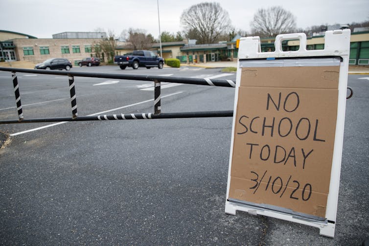 Australian schools are closing because of coronavirus, but should they be?