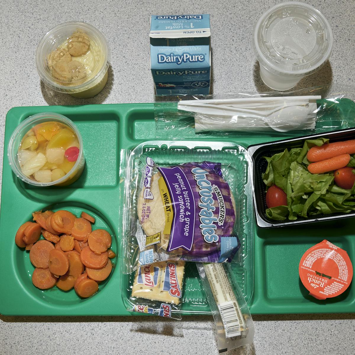 America S Poorest Children Won T Get Nutritious Meals With School Cafeterias Closed Due To The Coronavirus