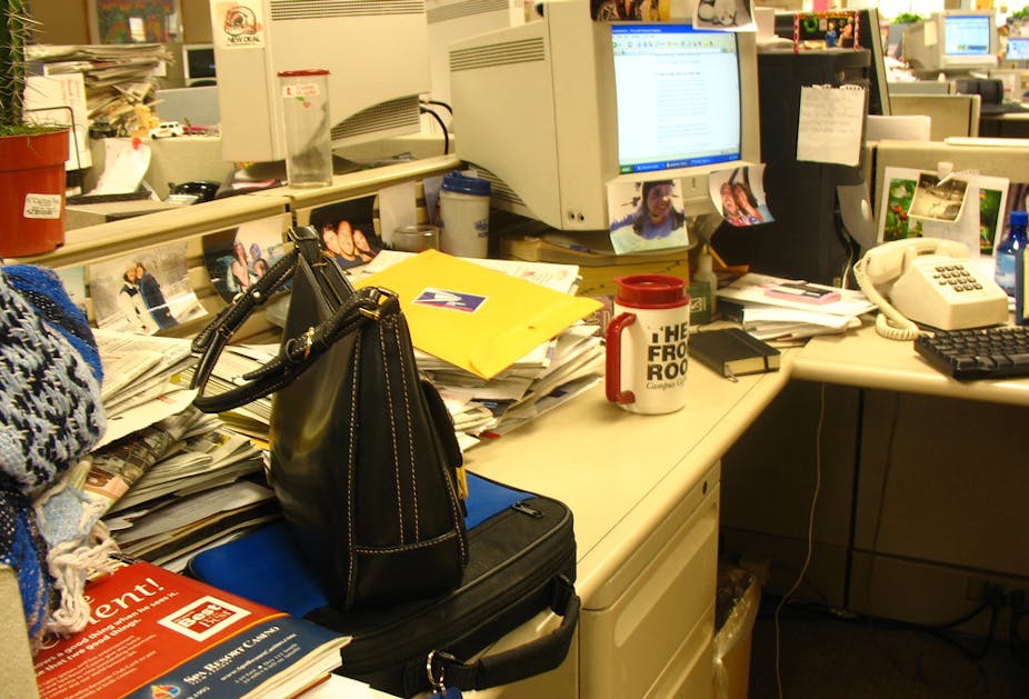 Mess or nest: do clean desk policies really help us work better?