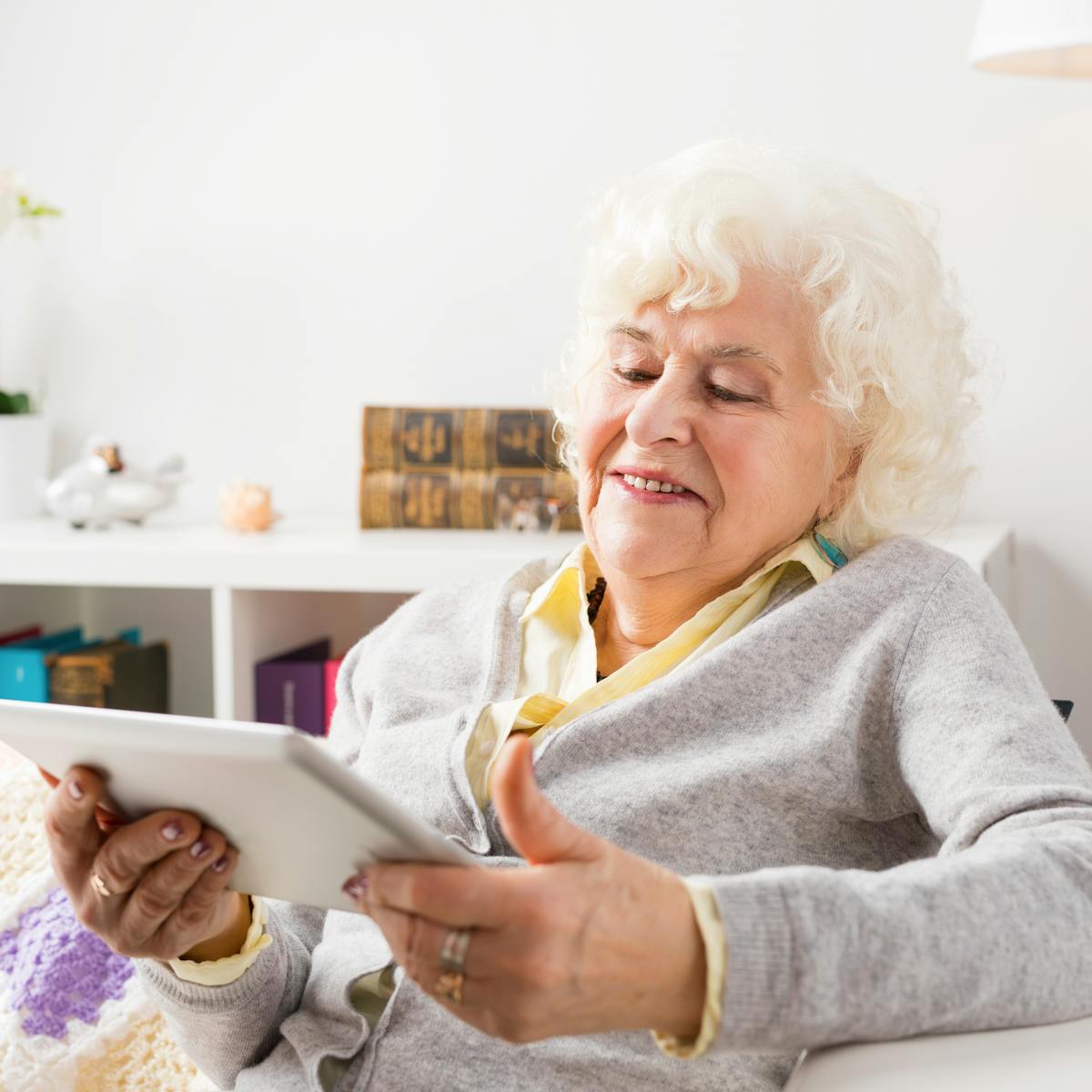 Virtual Karaoke And Museum Tours How Older People Can Cope With Loneliness During The Coronavirus Crisis