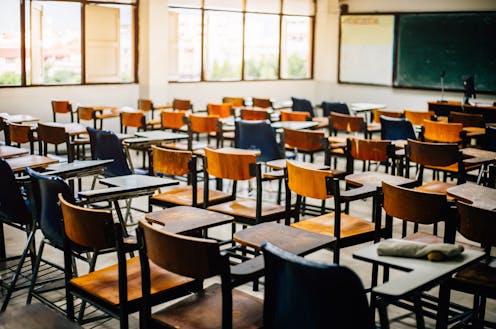 La prensa diaria presta atención en estos días a cuáles serían los efectos de este tiempo de confinamiento sobre el rendimiento de los alumnos, incluso se ha especulado sobre sus consecuencias en el largo plazo. Pero merece la pena reflexionar sobre los cambios que, en la era del coronavirus, deberá experimentar la educación como institución si desea contribuir a una adaptación exitosa de la economía y de la sociedad a las exigencias del nuevo contexto que comienza a atisbarse.