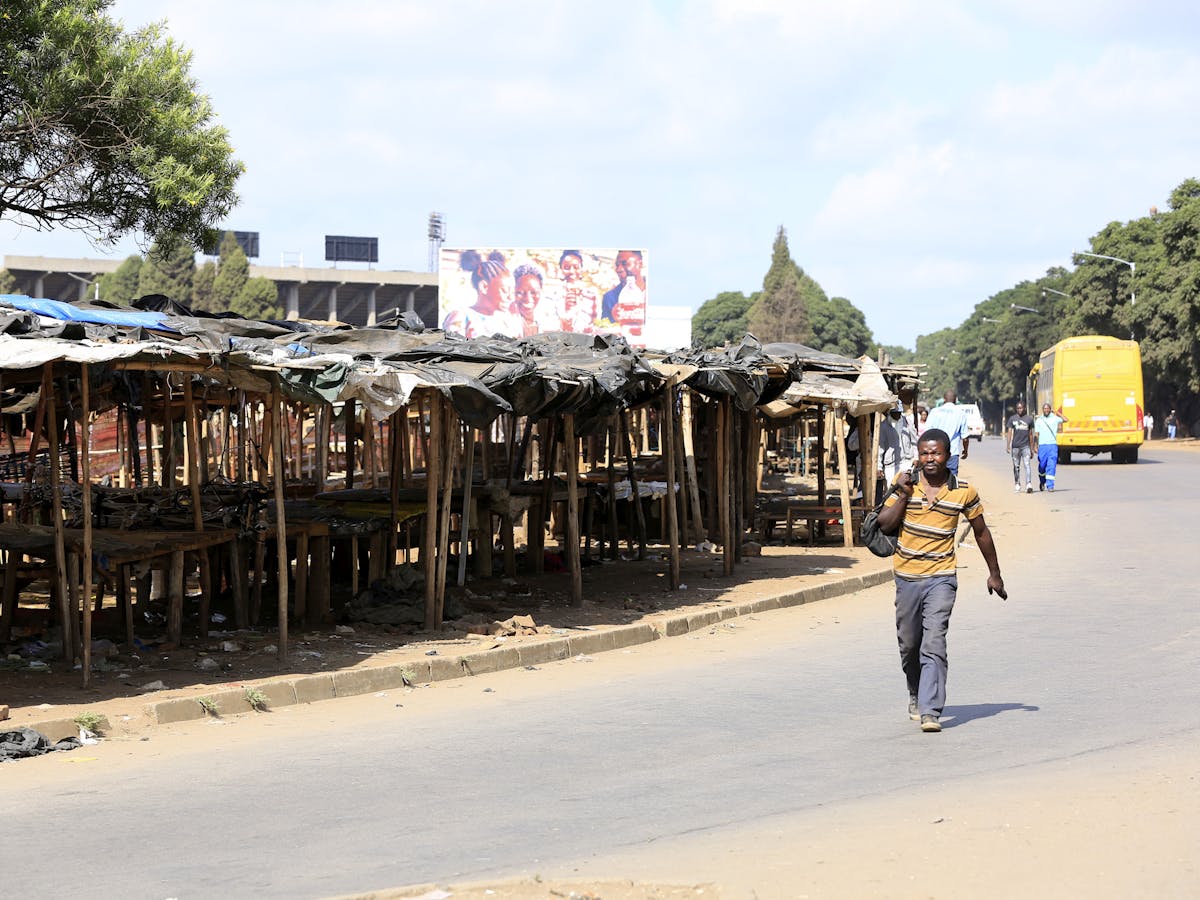 Get Zimbabwe S Shattered Economy Poses A Serious Challenge To Fighting For iPhone Free Wallpaper Zimbabwe S Shattered Economy Poses A Serious Challenge To Fighting For Android Free