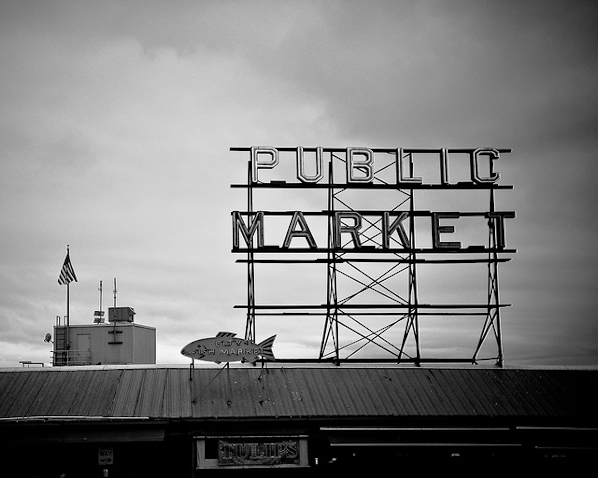 black and white market