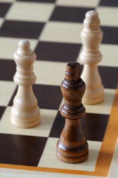 3 things to consider before you let your child play chess online