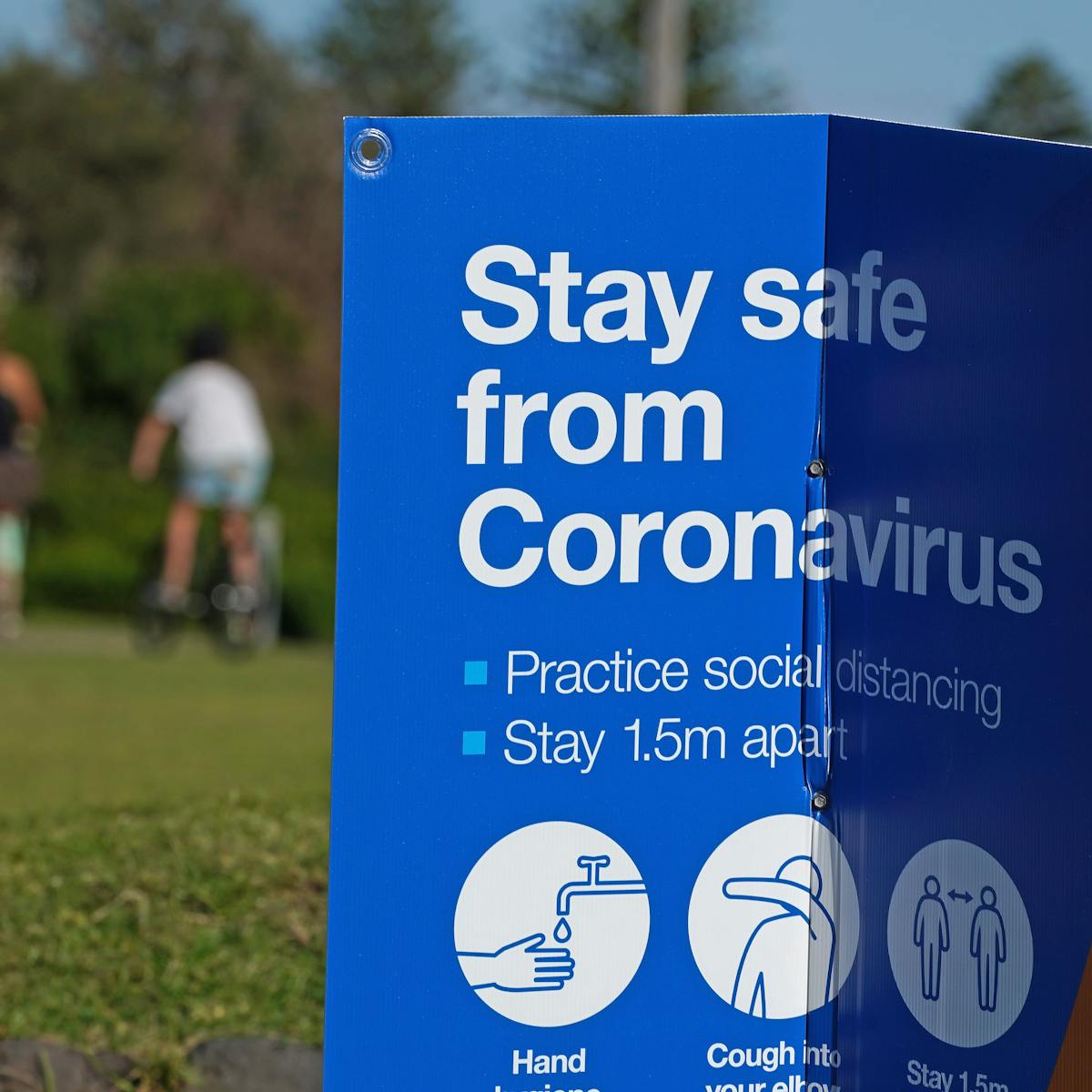 Coronavirus debate turns to whether Australia should embrace 'elimination'  strategy