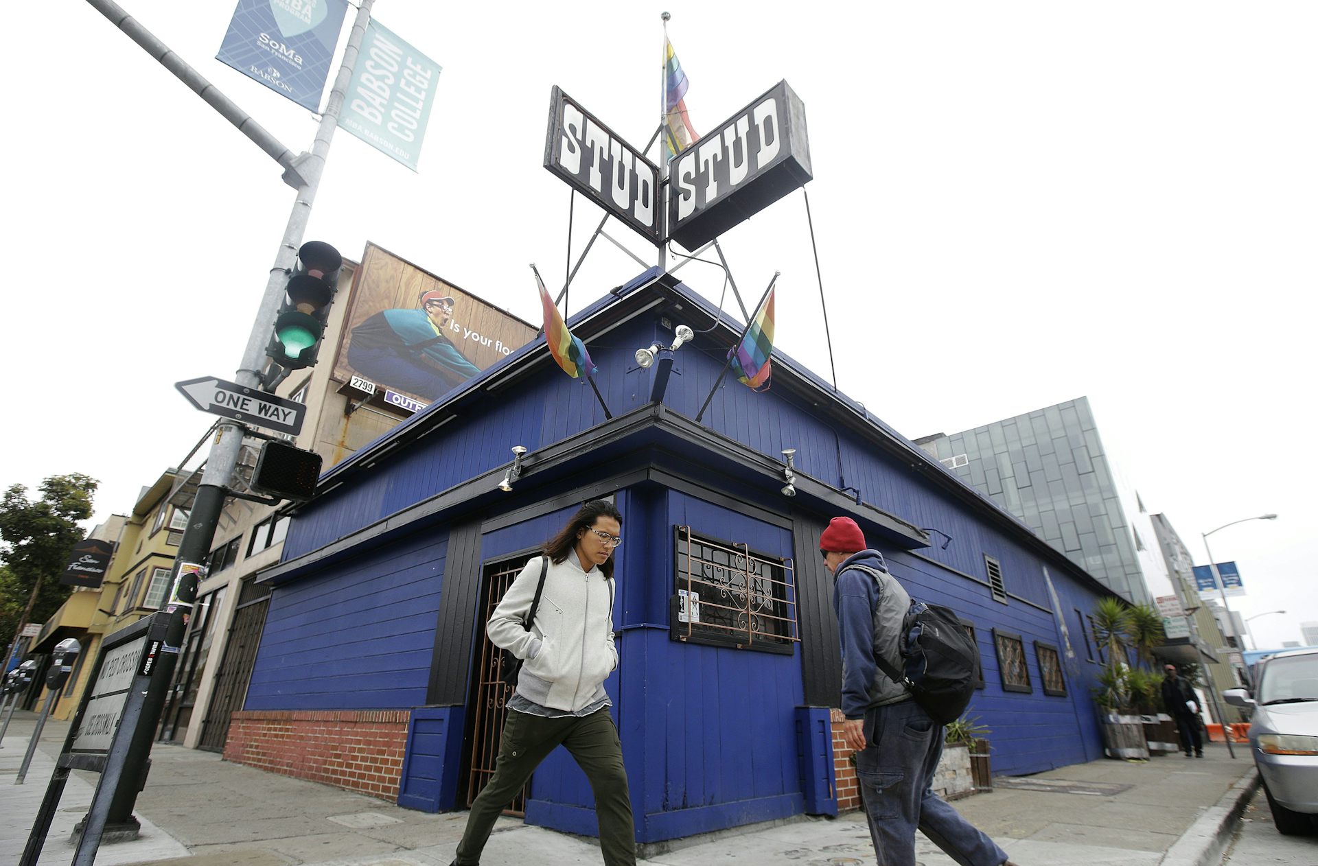 gay bars in chicago that have closed permanently