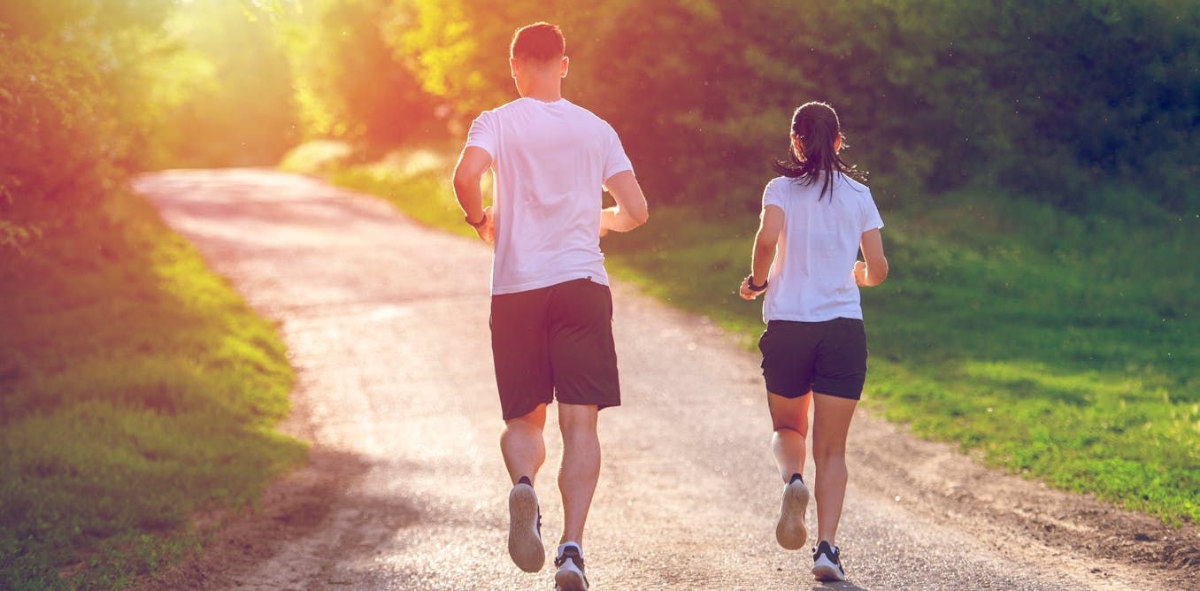 How to keep a coronavirus-safe distance when you're jogging or cycling