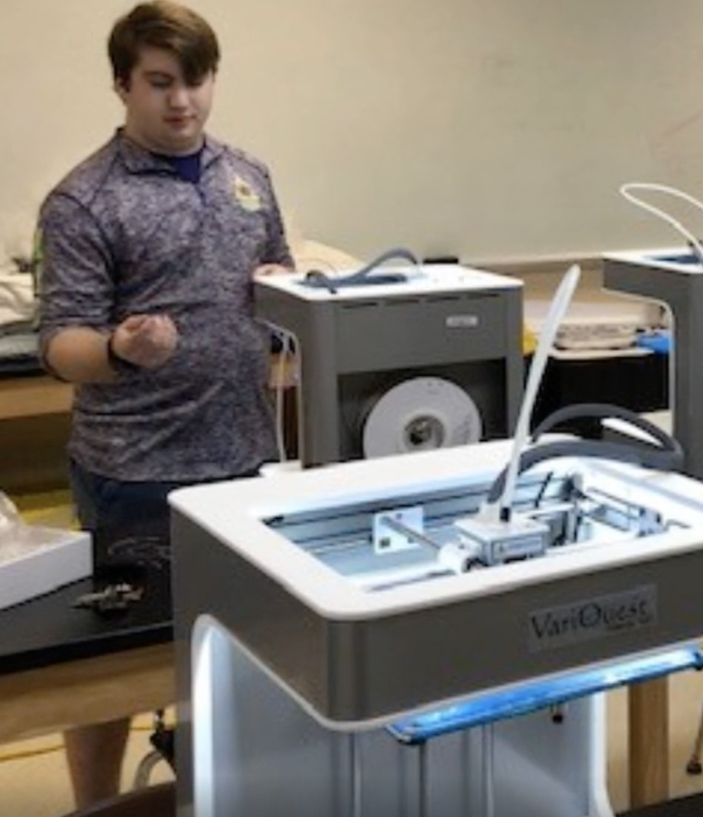 Students Fight Pandemic And Get Real World Experience By Using 3d Printers To Make Face Shields